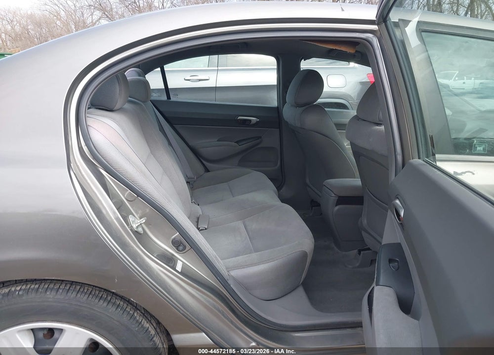 2006 HONDA CIVIC LX VIN: 1HGFA16506L076357