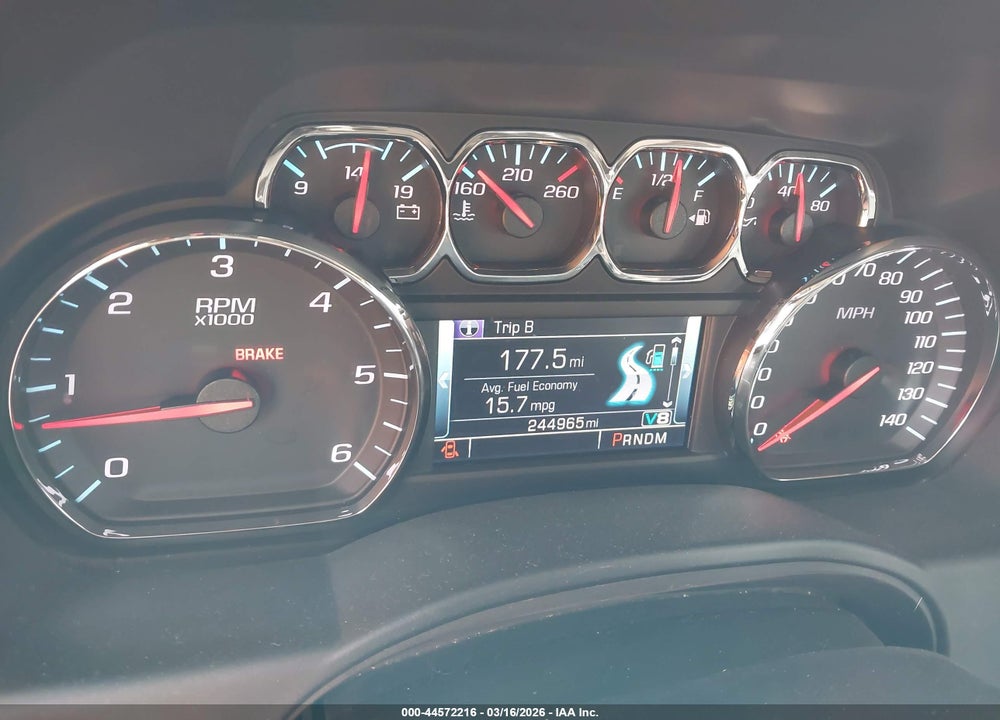 2015 CHEVROLET SUBURBAN 1500 LT VIN: 1GNSKJKC1FR273198