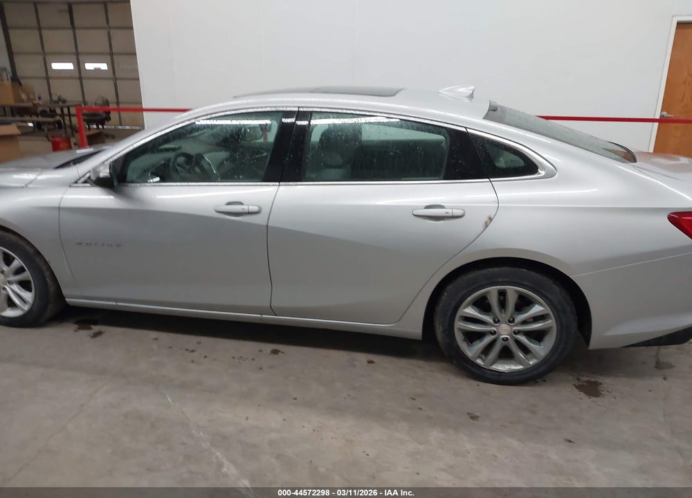 2018 CHEVROLET MALIBU LT VIN: 1G1ZD5ST5JF123607