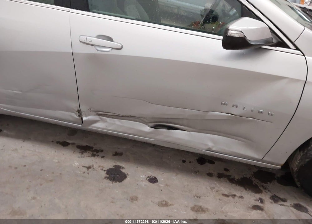 2018 CHEVROLET MALIBU LT VIN: 1G1ZD5ST5JF123607