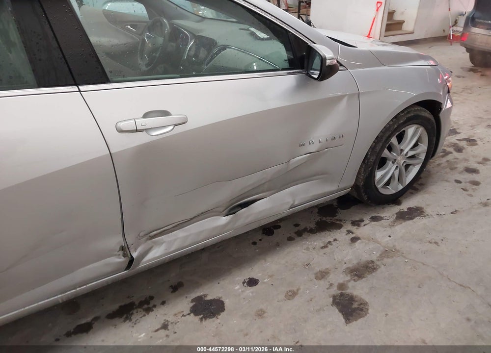 2018 CHEVROLET MALIBU LT VIN: 1G1ZD5ST5JF123607