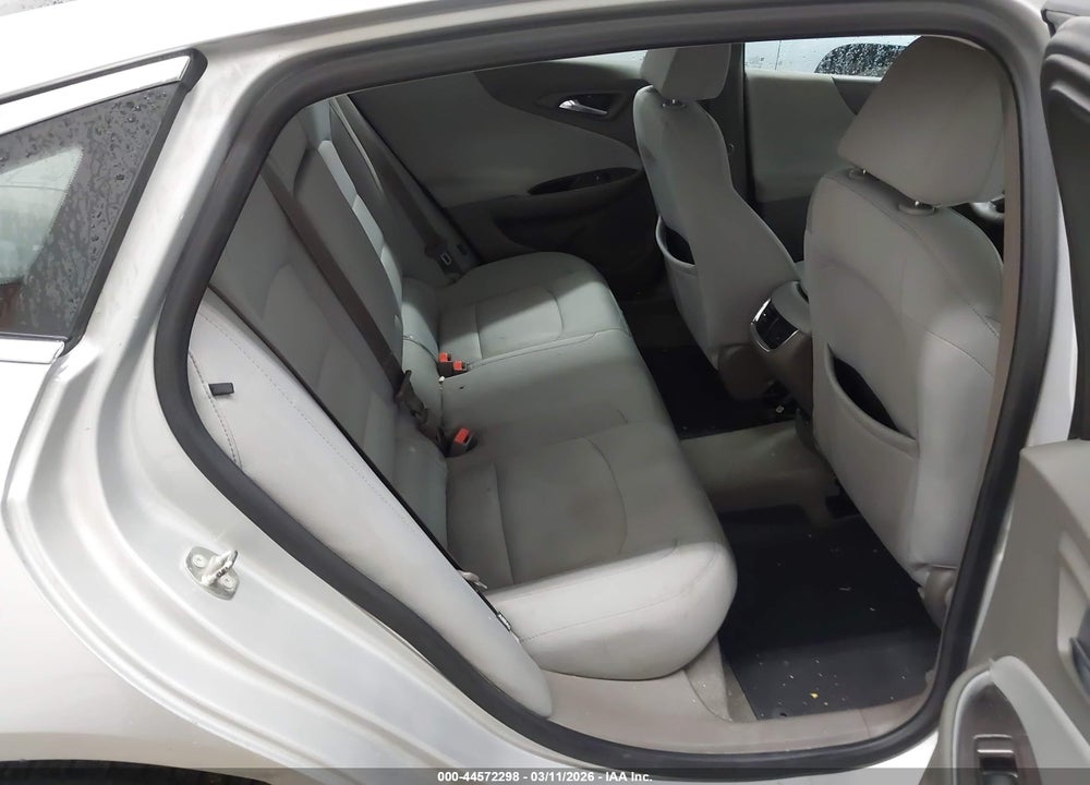 2018 CHEVROLET MALIBU LT VIN: 1G1ZD5ST5JF123607