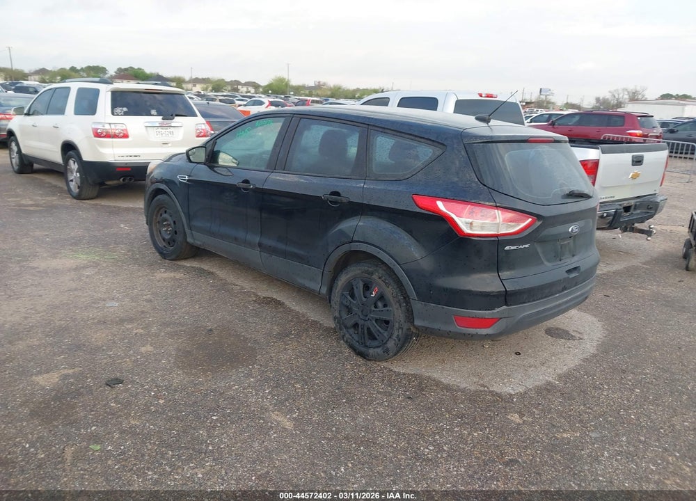 2016 FORD ESCAPE S VIN: 1FMCU0F78GUB58087