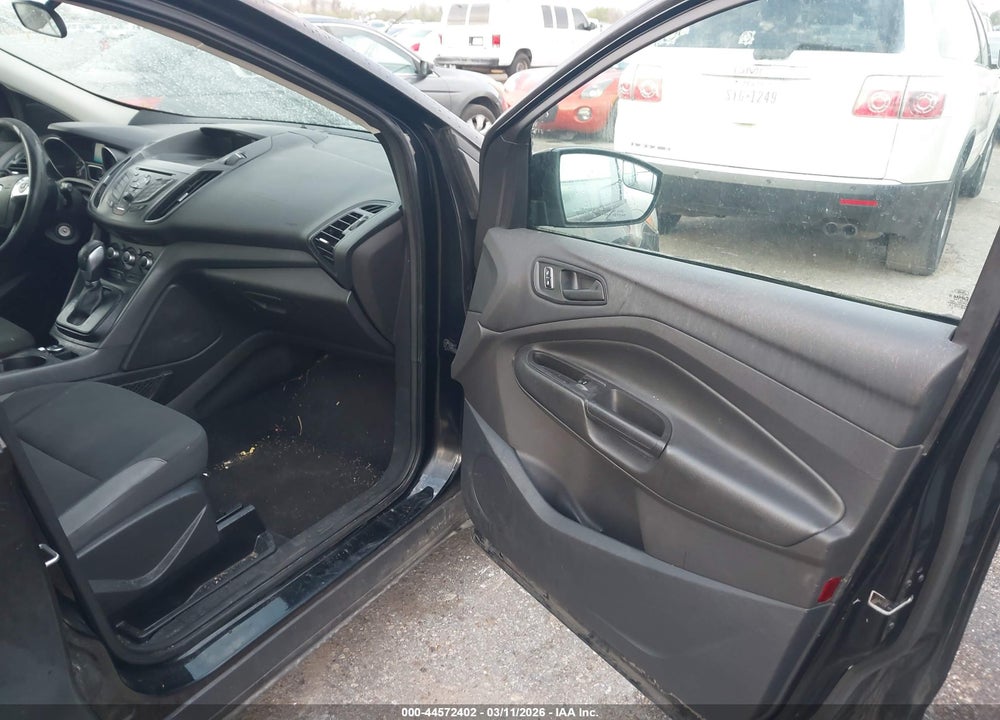 2016 FORD ESCAPE S VIN: 1FMCU0F78GUB58087