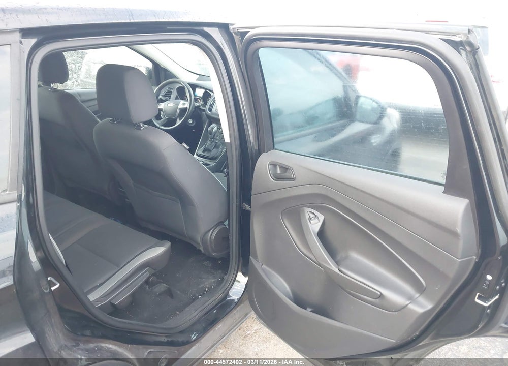 2016 FORD ESCAPE S VIN: 1FMCU0F78GUB58087