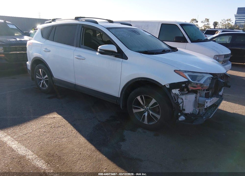 2017 TOYOTA RAV4 XLE VIN: 2T3WFREV5HW375181