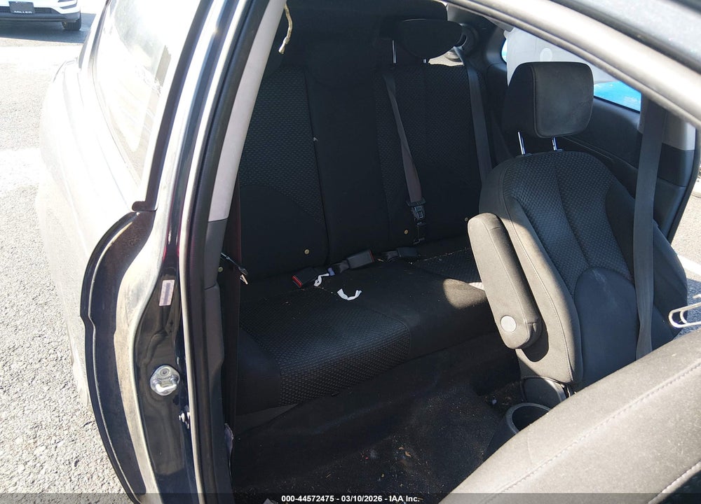 2010 HYUNDAI ACCENT GS VIN: KMHCM3AC8AU168373