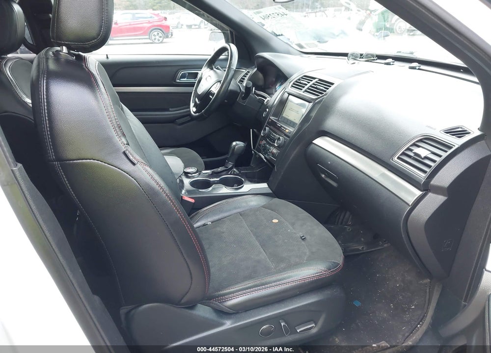 2018 FORD EXPLORER XLT VIN: 1FM5K8D86JGC21413
