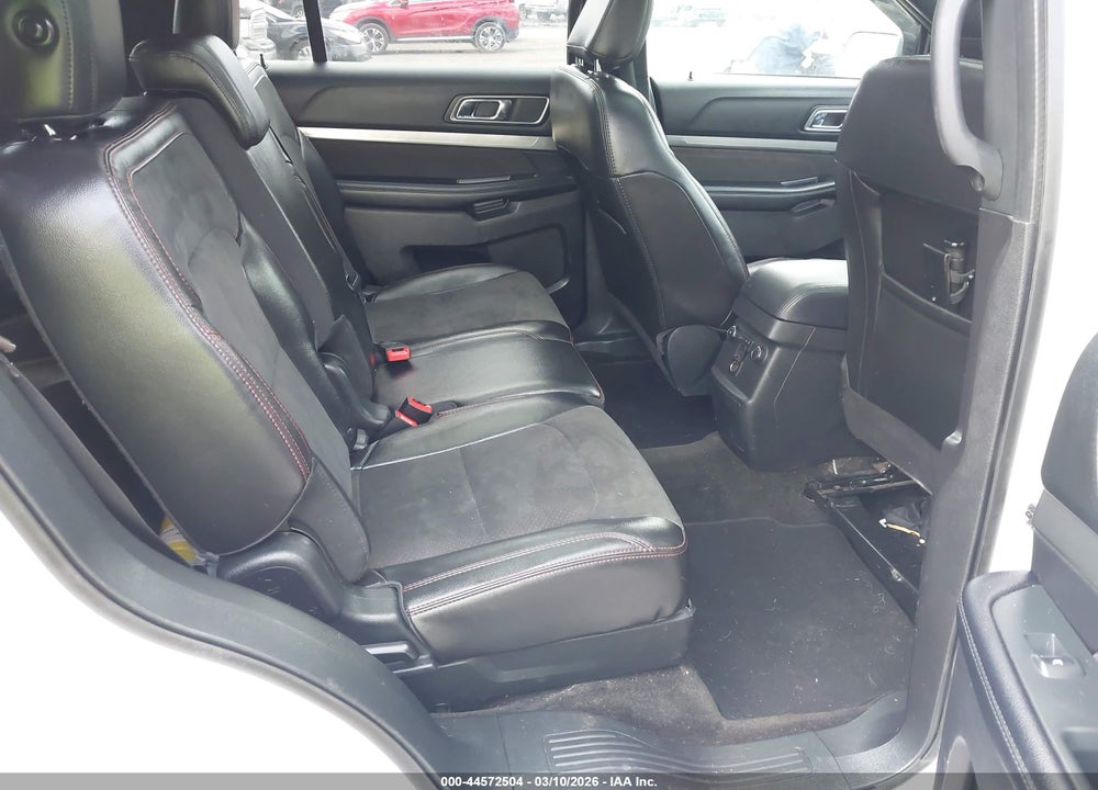 2018 FORD EXPLORER XLT VIN: 1FM5K8D86JGC21413