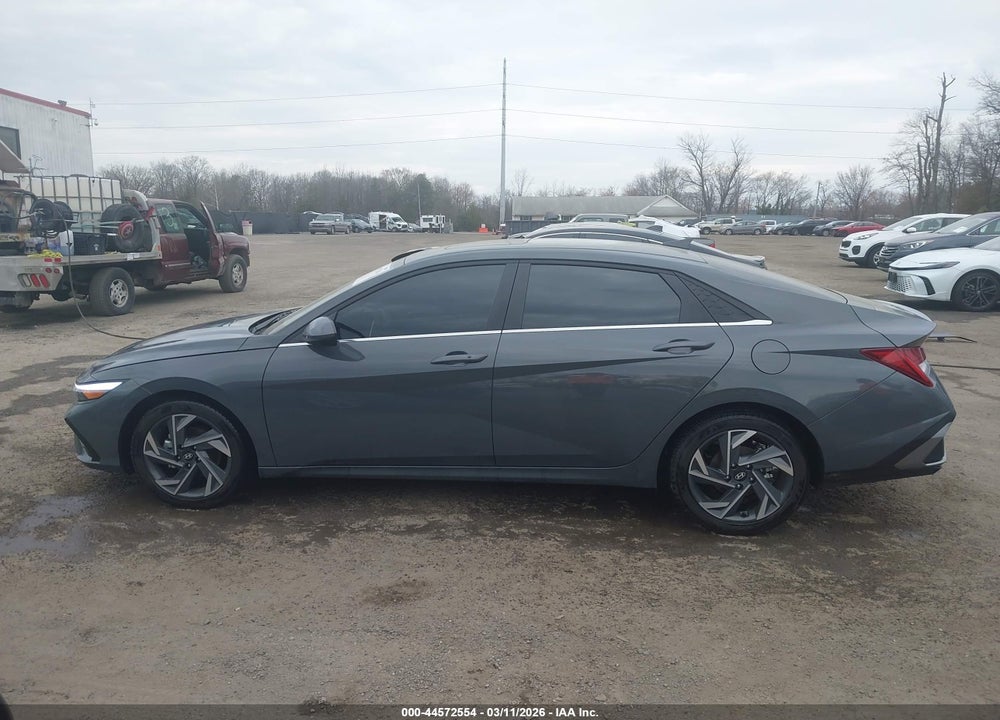 2024 HYUNDAI ELANTRA SEL VIN: KMHLS4DG0RU829156