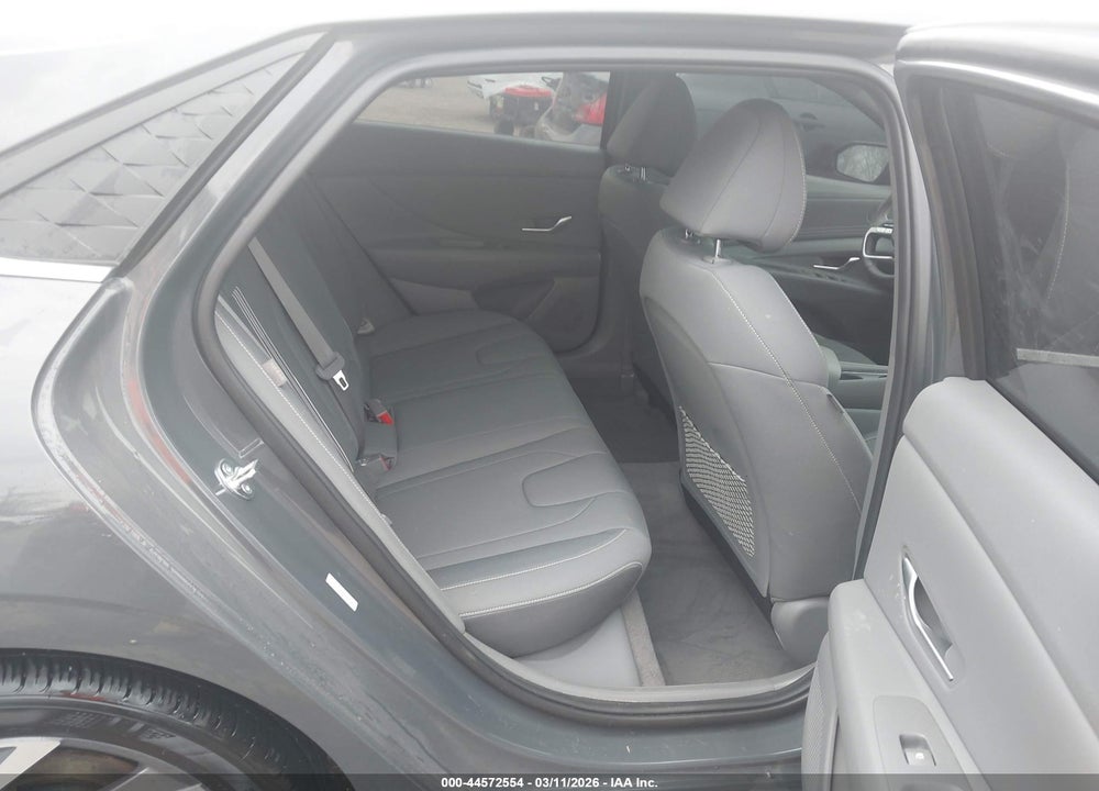 2024 HYUNDAI ELANTRA SEL VIN: KMHLS4DG0RU829156