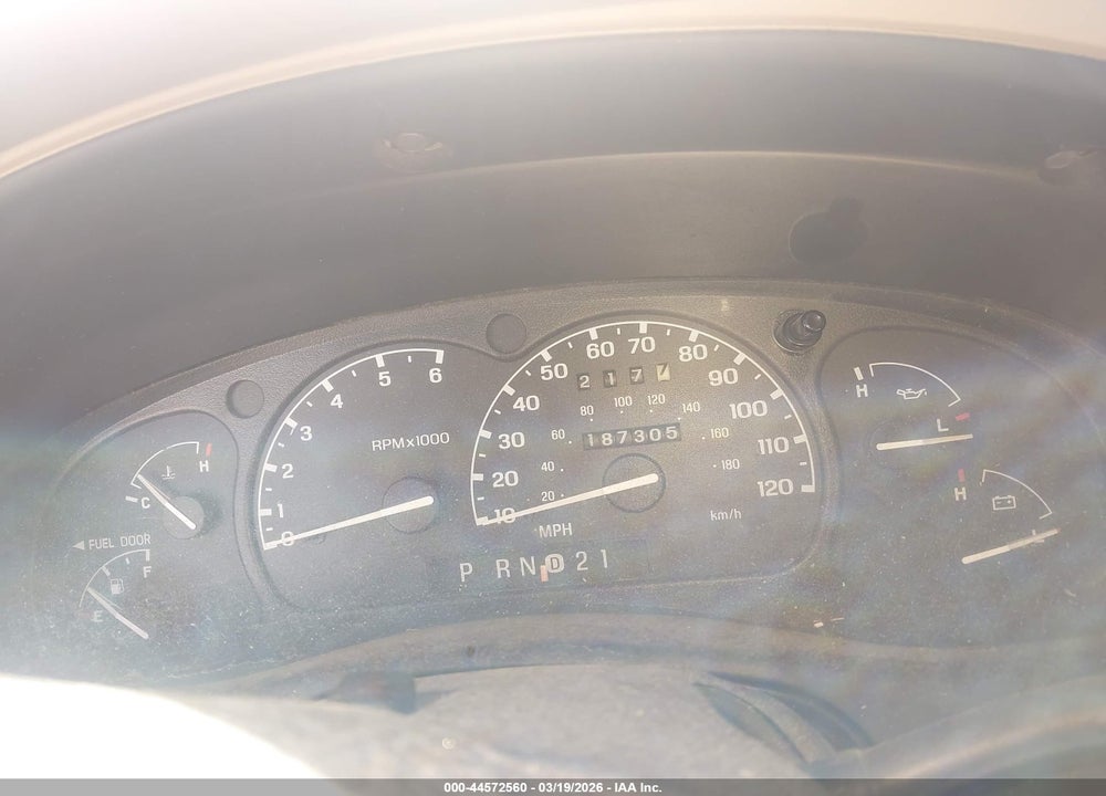 2000 FORD RANGER XLT VIN: 1FTZR15XXYPB64707