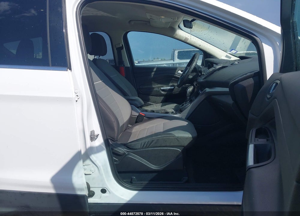 2015 FORD ESCAPE SE VIN: 1FMCU0G92FUB41851