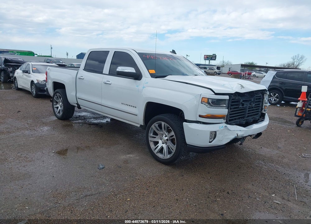 2017 CHEVROLET SILVERADO 1500 2LT VIN: 3GCUKREC8HG303411