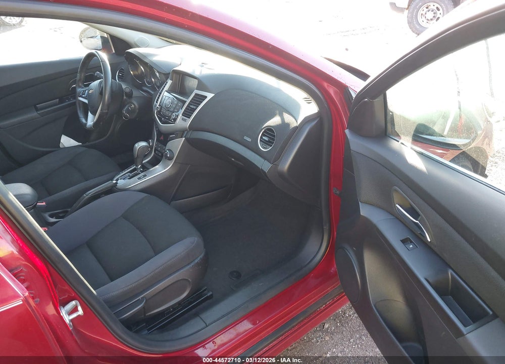 2014 CHEVROLET CRUZE 1LT AUTO VIN: 1G1PC5SB8E7368399