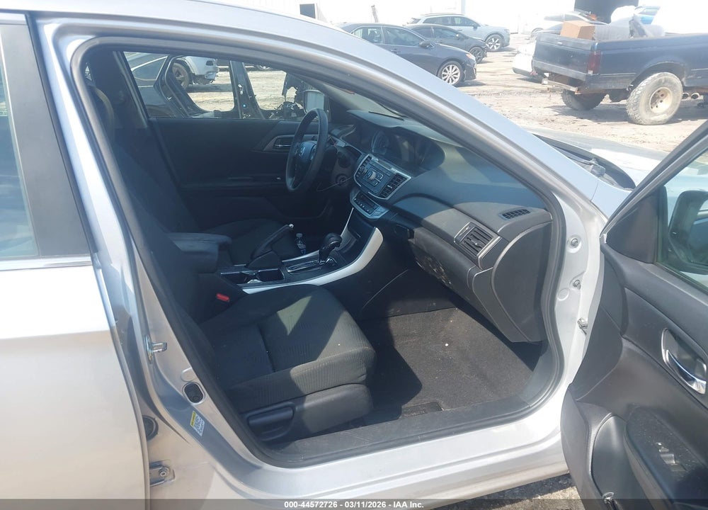 2015 HONDA ACCORD LX VIN: 1HGCR2F3XFA079200