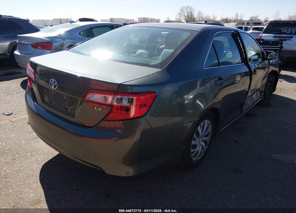 2014 TOYOTA CAMRY LE VIN: 4T1BF1FK5EU827381