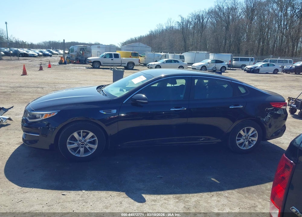 2018 KIA OPTIMA LX VIN: 5XXGT4L30JG191728