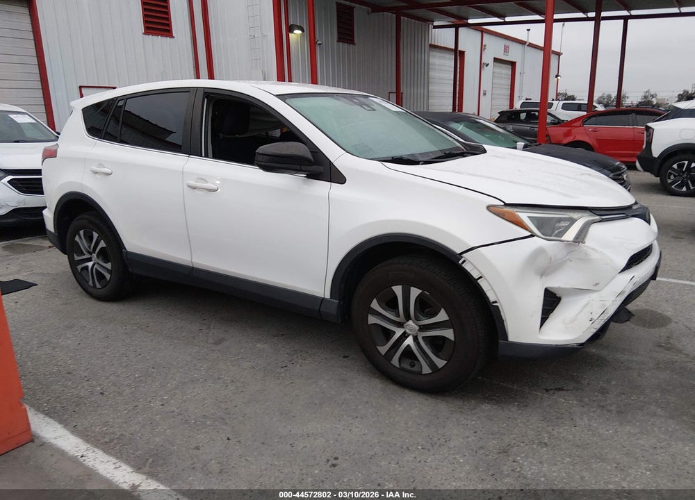 2018 TOYOTA RAV4 LE VIN: JTMZFREV5JJ179159