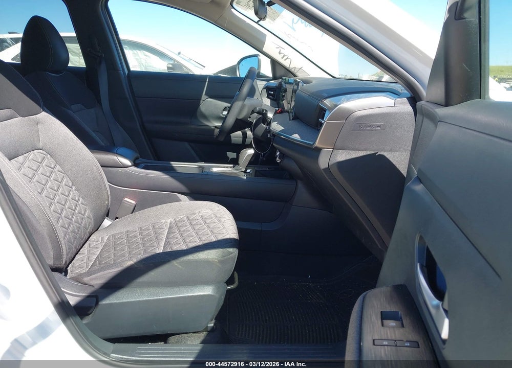 2025 NISSAN KICKS SV FWD VIN: 3N8AP6CA3SL303744