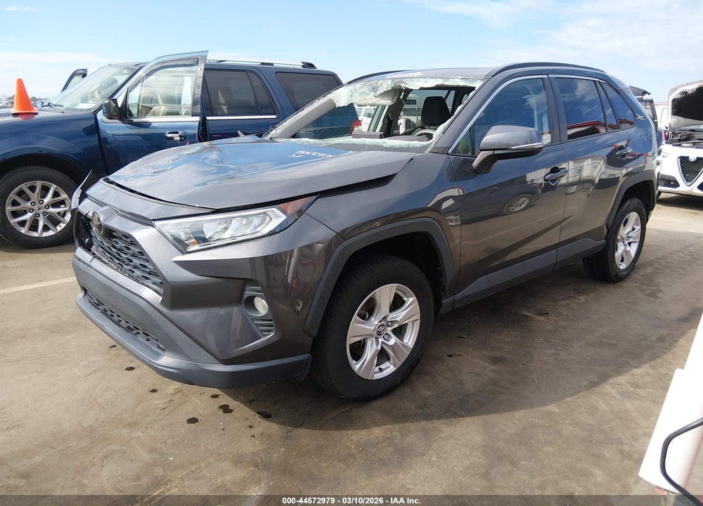 2021 TOYOTA RAV4 XLE VIN: 2T3W1RFV1MW106277