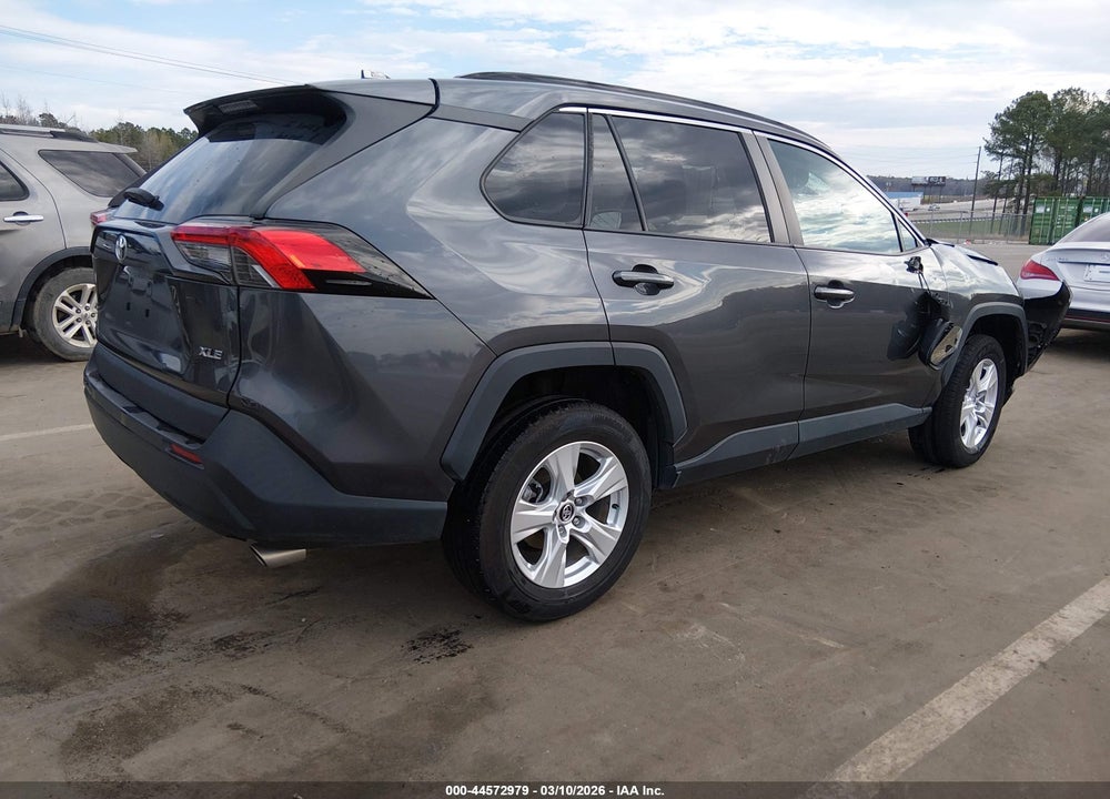 2021 TOYOTA RAV4 XLE VIN: 2T3W1RFV1MW106277