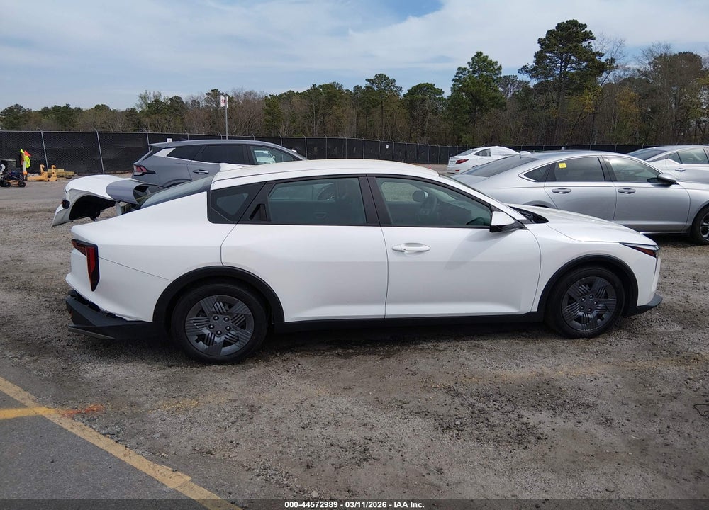 2025 KIA K4 LX VIN: 3KPFT4DE6SE090232