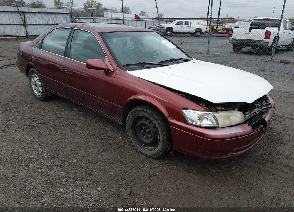2001 TOYOTA CAMRY LE VIN: JT2BG22K910556798