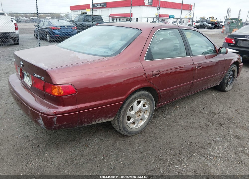 2001 TOYOTA CAMRY LE VIN: JT2BG22K910556798