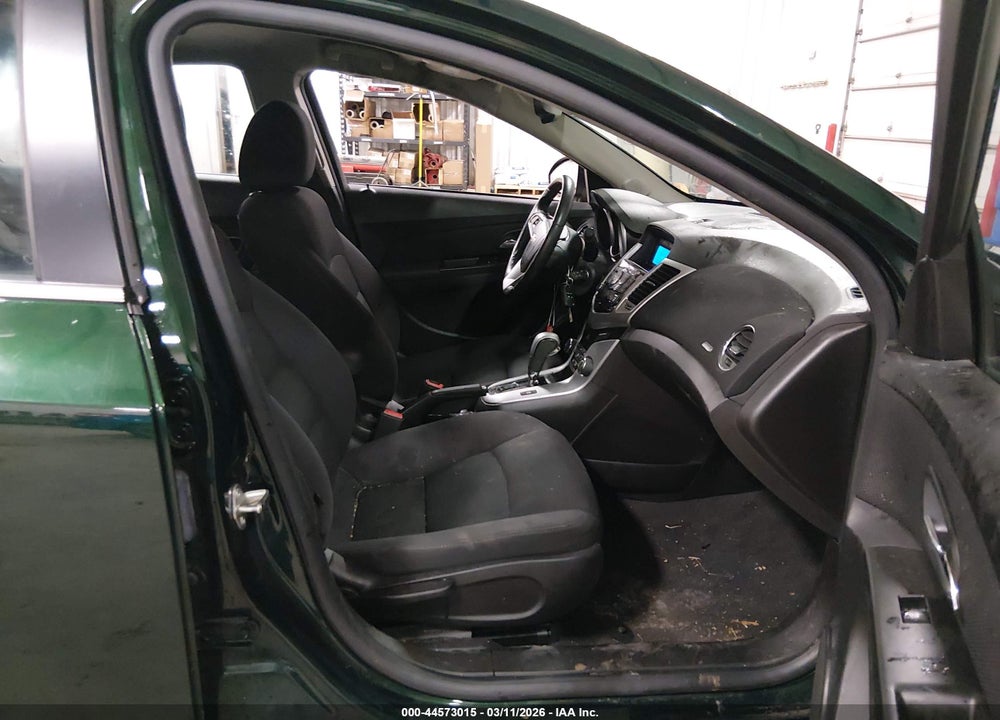 2014 CHEVROLET CRUZE 1LT AUTO VIN: 1G1PC5SB9E7137866