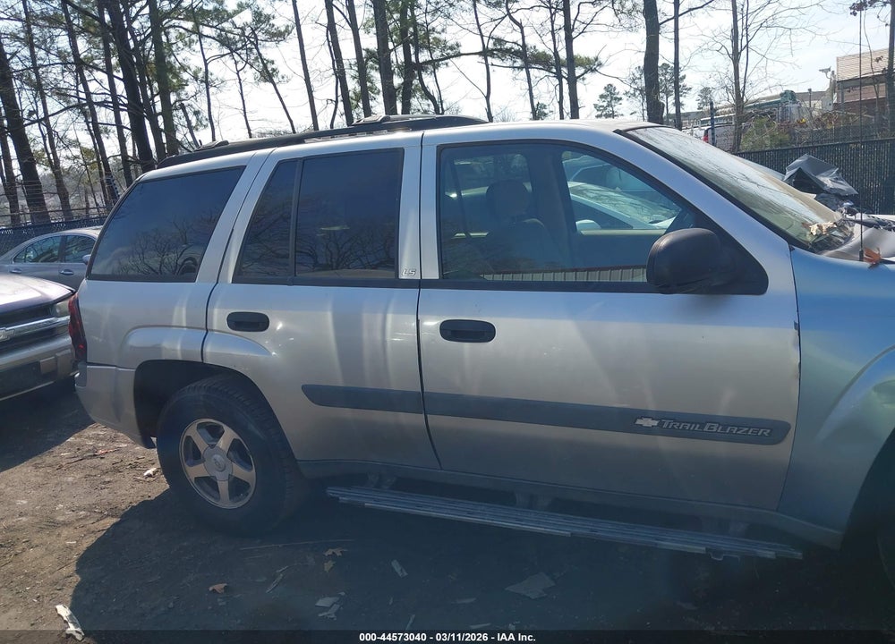 2004 CHEVROLET TRAILBLAZER LS VIN: 1GNDS13S142433858