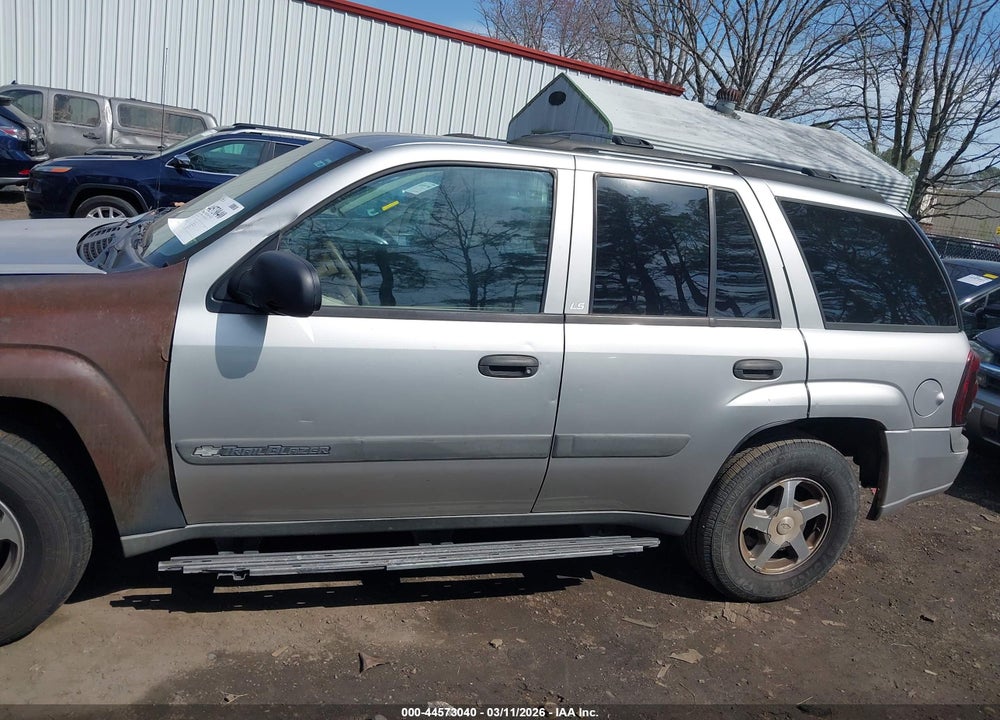 2004 CHEVROLET TRAILBLAZER LS VIN: 1GNDS13S142433858