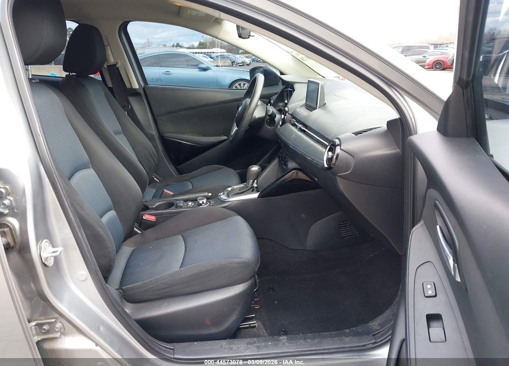 2016 SCION IA VIN: 3MYDLBZV4GY102941