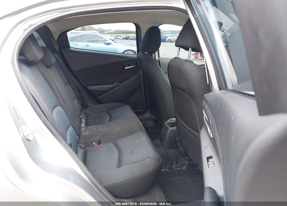 2016 SCION IA VIN: 3MYDLBZV4GY102941