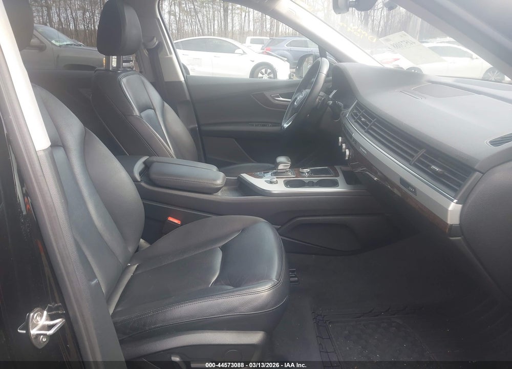2019 AUDI Q7 45 PREMIUM VIN: WA1AHAF78KD015939