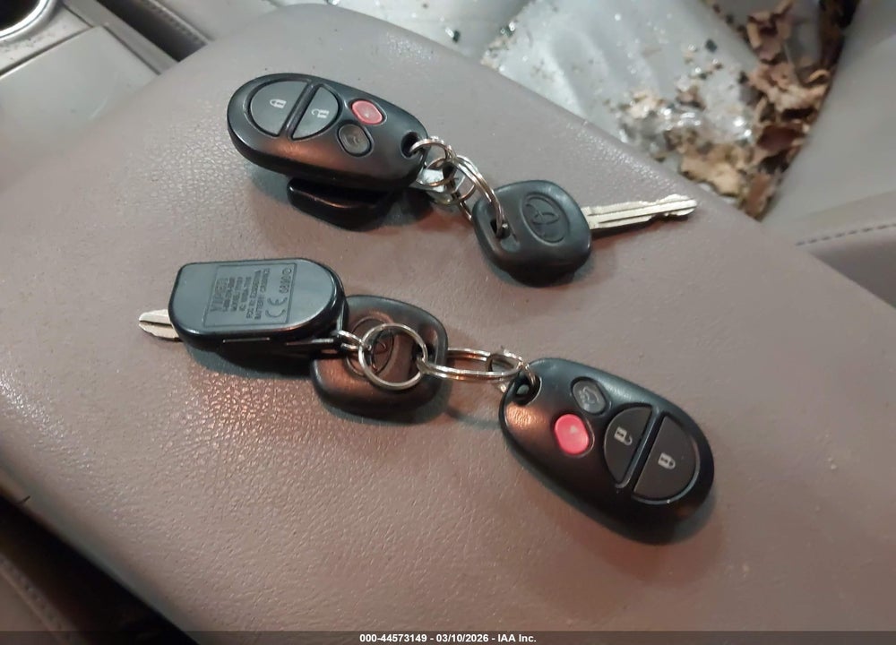 2012 TOYOTA HIGHLANDER BASE V6 VIN: 5TDBK3EH7CS105011