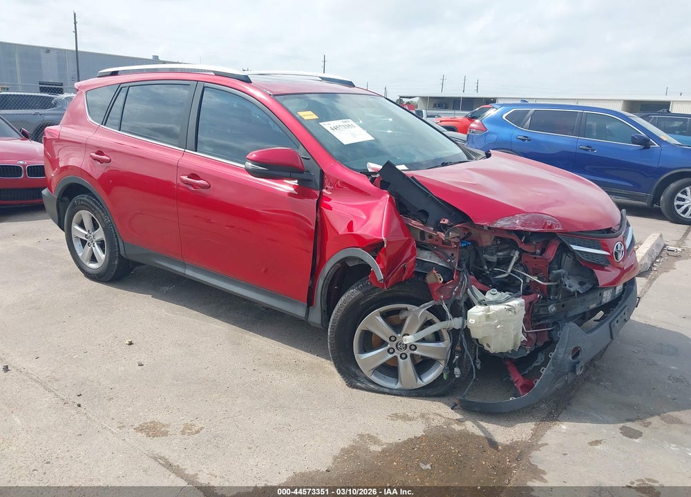 2015 TOYOTA RAV4 XLE VIN: 2T3WFREV8FW171343