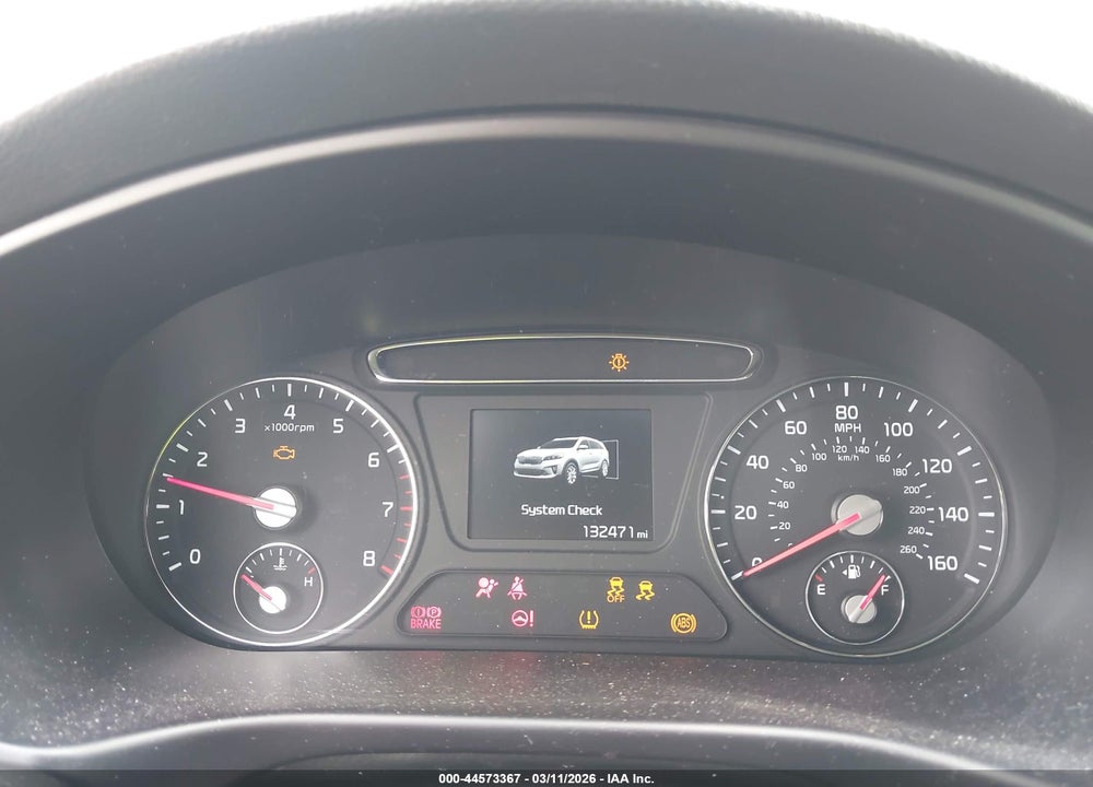 2019 KIA SORENTO 2.4L LX VIN: 5XYPG4A3XKG440136