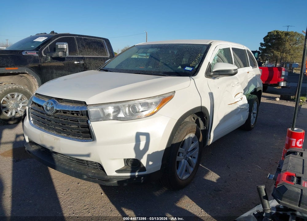 2015 TOYOTA HIGHLANDER LE V6 VIN: 5TDZKRFH1FS056439