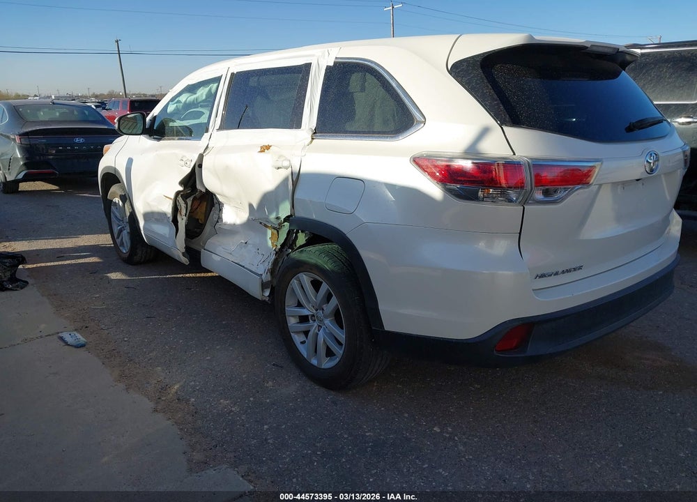 2015 TOYOTA HIGHLANDER LE V6 VIN: 5TDZKRFH1FS056439