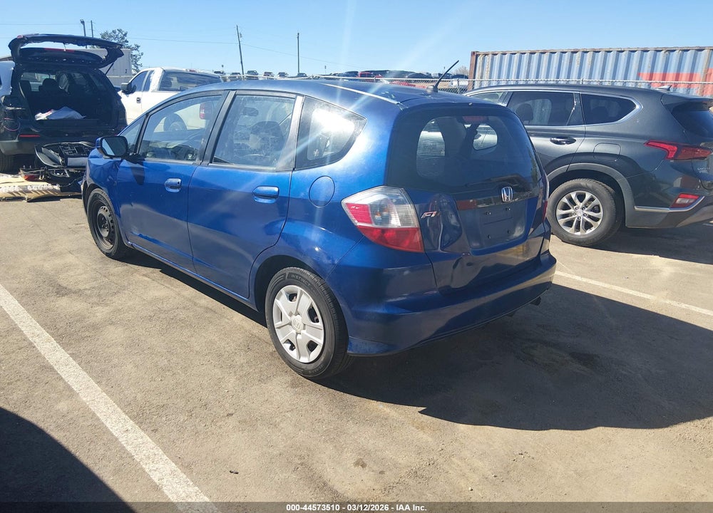 2013 HONDA FIT VIN: JHMGE8H36DC004747