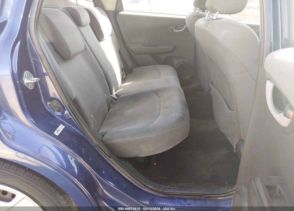 2013 HONDA FIT VIN: JHMGE8H36DC004747