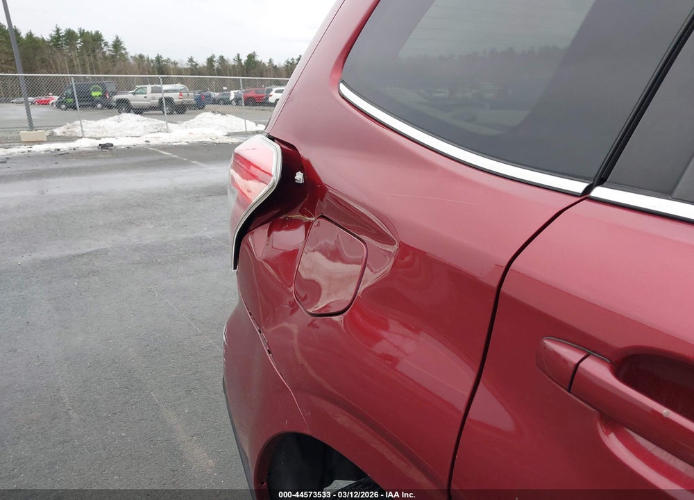 2015 SUBARU FORESTER 2.5I LIMITED VIN: JF2SJAKC6FH832182