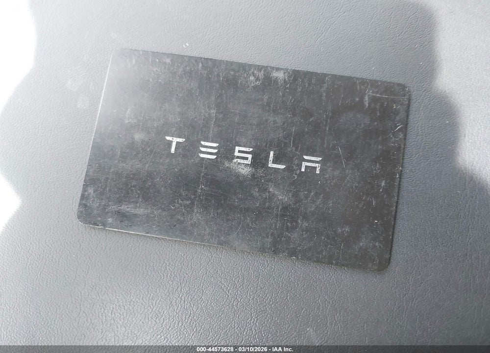 2025 TESLA MODEL Y LONG RANGE DUAL MOTOR ALL-WHEEL DRIVE VIN: 7SAYGDEE6SF270321