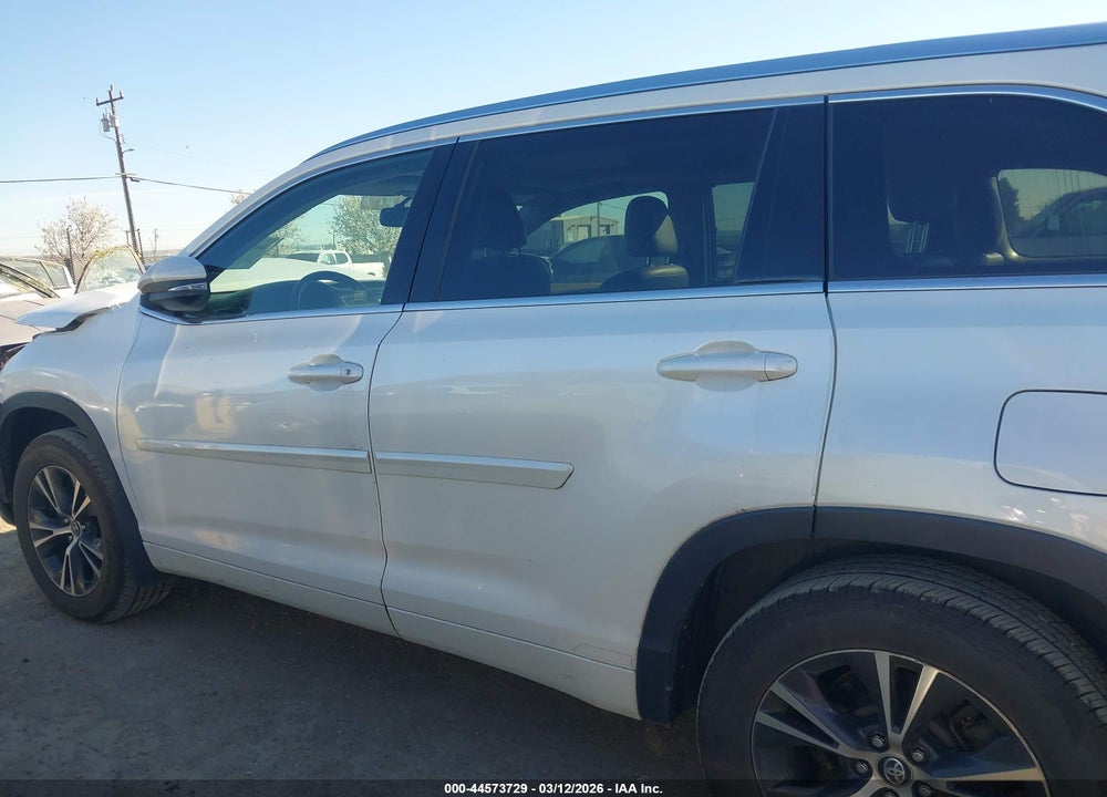 2016 TOYOTA HIGHLANDER XLE V6 VIN: 5TDJKRFH1GS308706