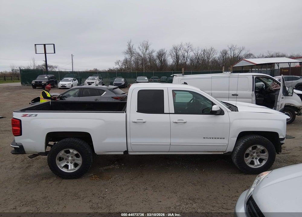 2017 CHEVROLET SILVERADO 1500 2LT VIN: 1GCVKREH2HZ384728