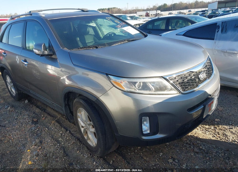 2014 KIA SORENTO LX VIN: 5XYKT4A69EG442433