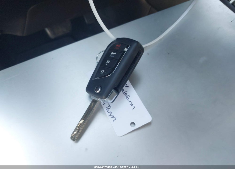 2021 TOYOTA COROLLA LE VIN: JTDEPMAE1MJ160584