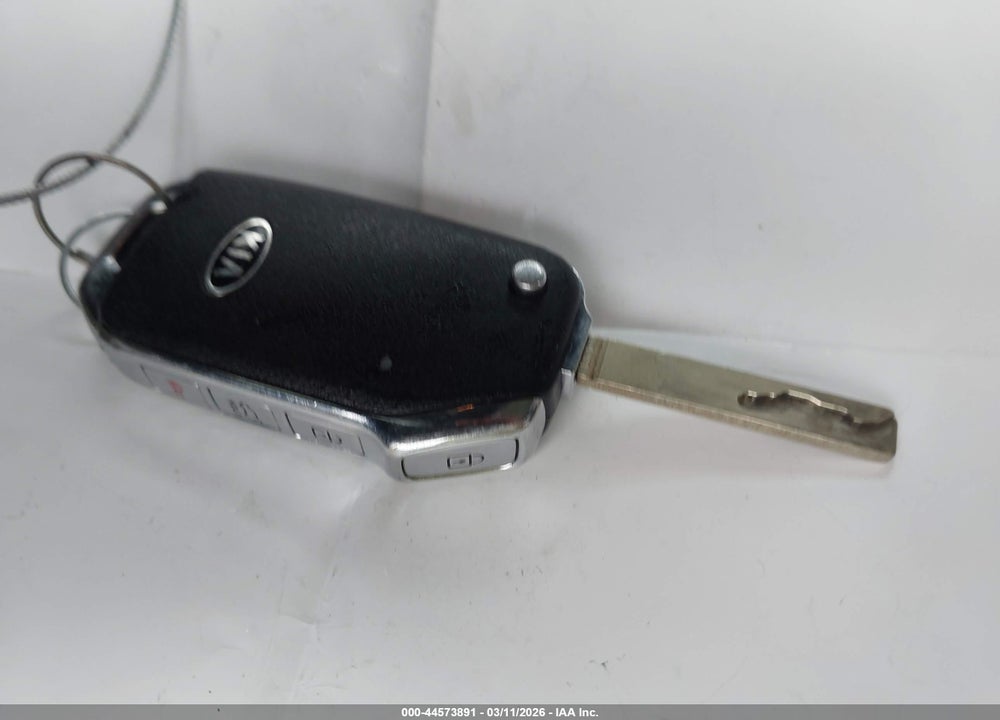 2021 KIA SOUL LX VIN: KNDJ23AUXM7144704