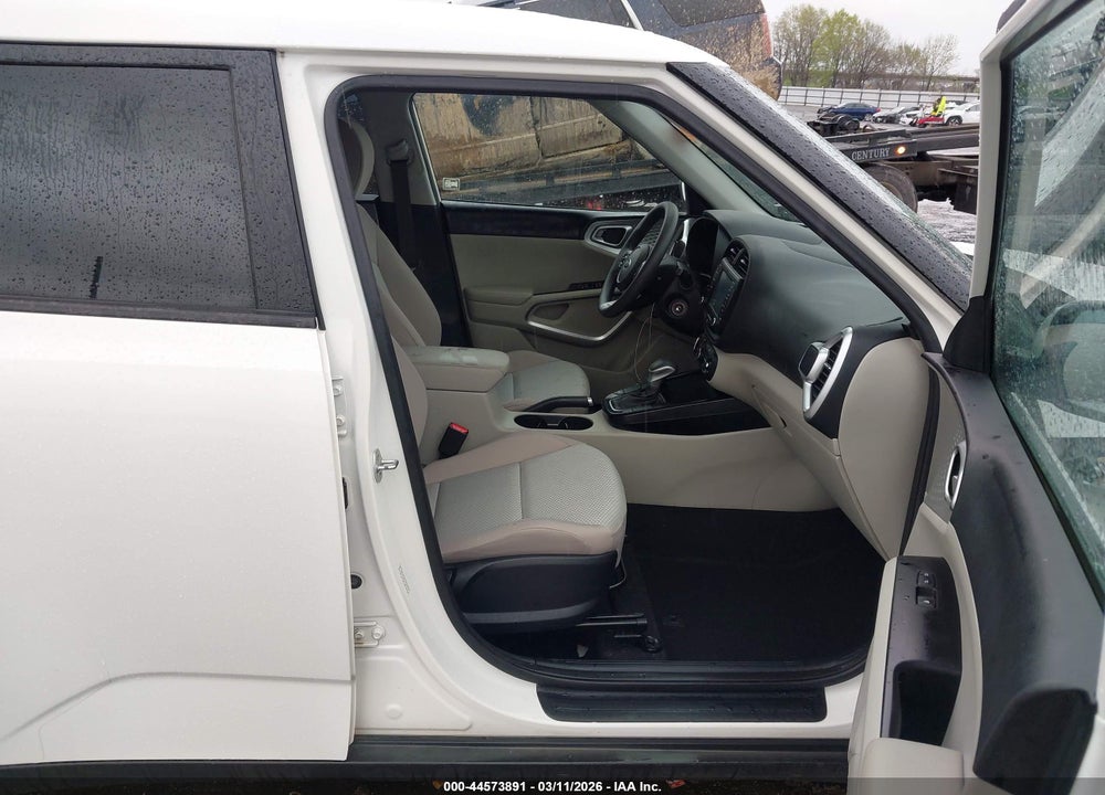 2021 KIA SOUL LX VIN: KNDJ23AUXM7144704